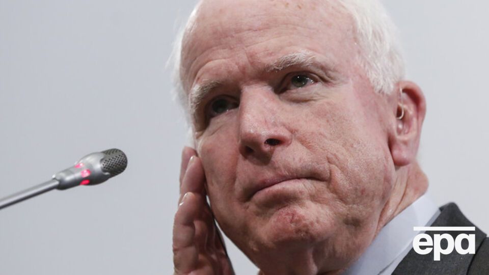 Маккейн заявил, что не посещает "воображаемых стран"