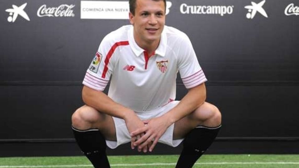 Коноплянка забил первый гол в Лиге Чемпионов