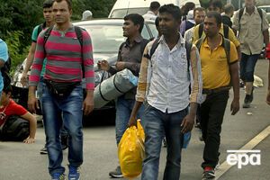 Мигранты перемещаются вдоль границ Сербии, пытаясь проникнуть в Шенген