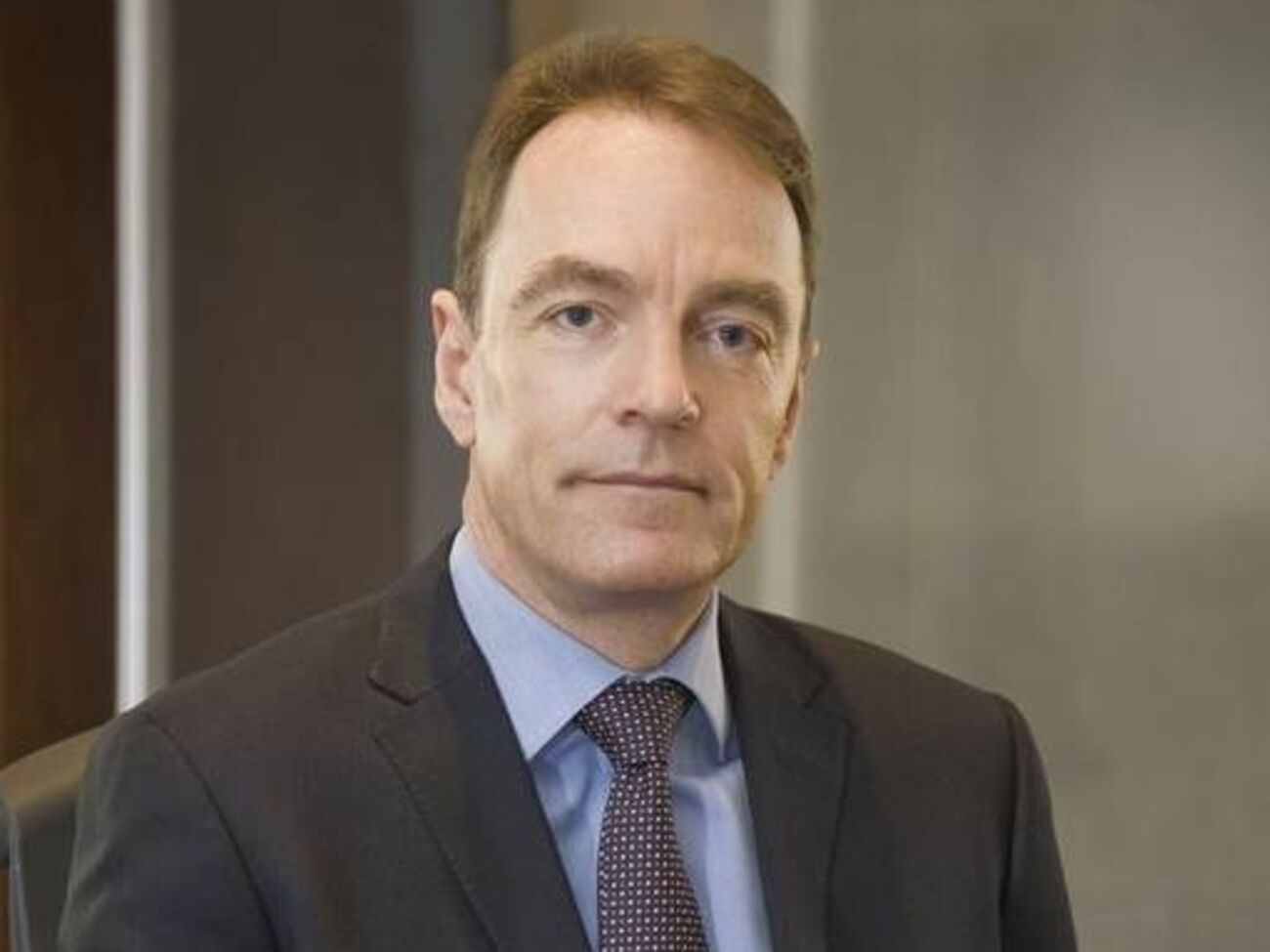 Правительство должно согласовать кандидатуру Роллинза