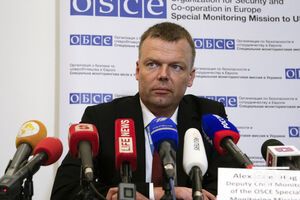 Хуг отметил, что обе стороны нарушают договоренности