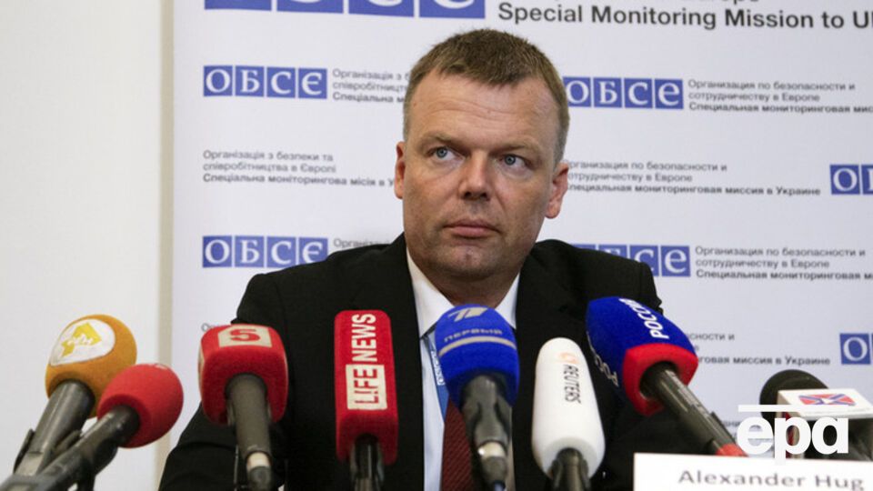 Хуг отметил, что обе стороны нарушают договоренности