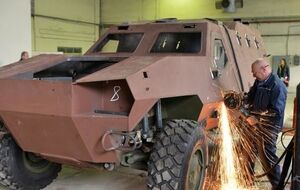 Львовский бронетанковый завод начал серийное производство "Дозоров", на работу приглашают участников АТО. Фоторепортаж