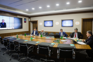 Благотворительный фонд Билла Гейтса занимается поддержкой борьбы с полиомиелитом в мире