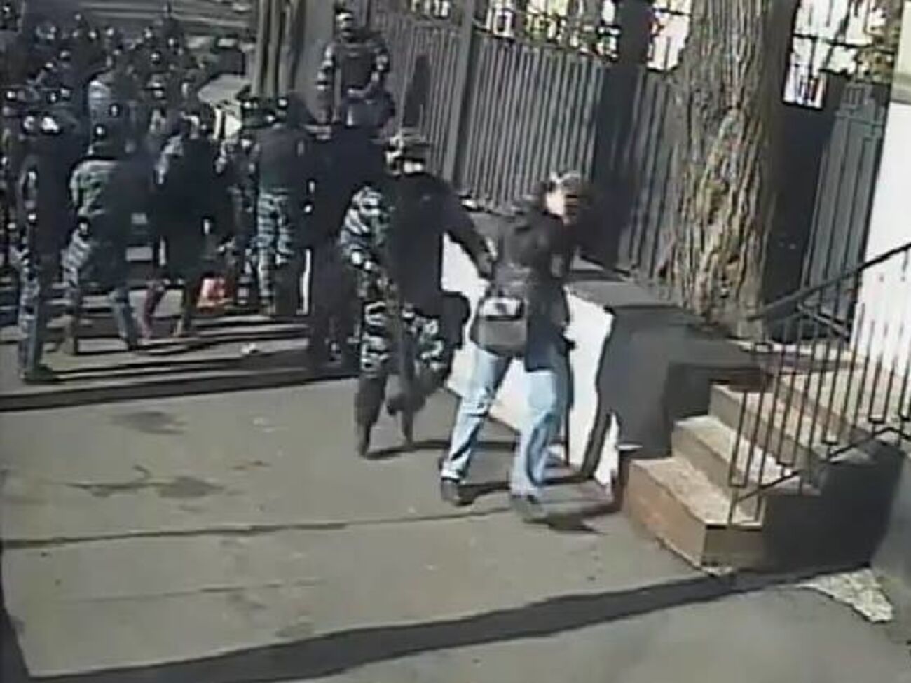 Избиение "Беркутом" журналиста "5 канала"