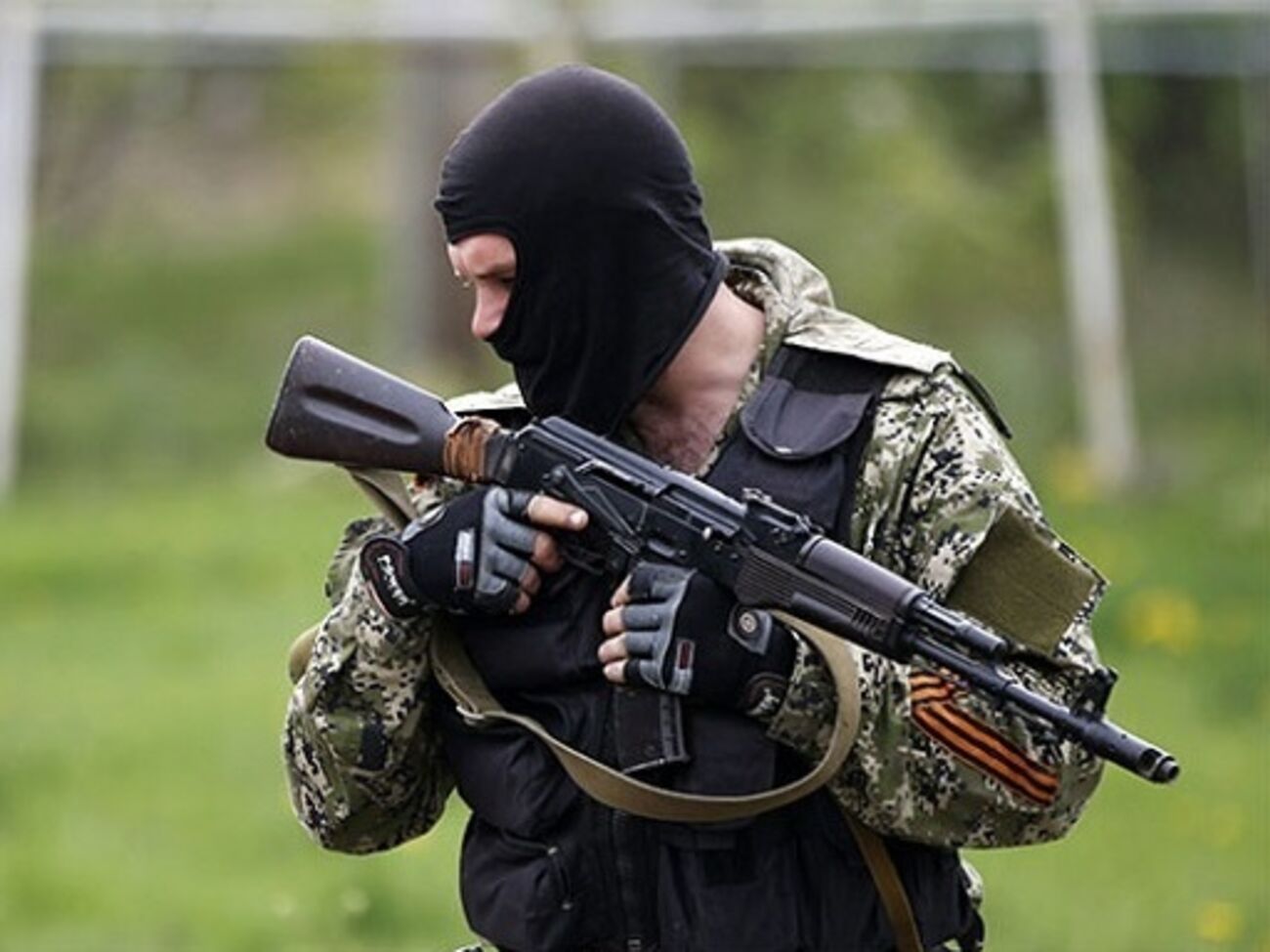 Боевики вели огонь по украинским позициям из стрелкового оружия