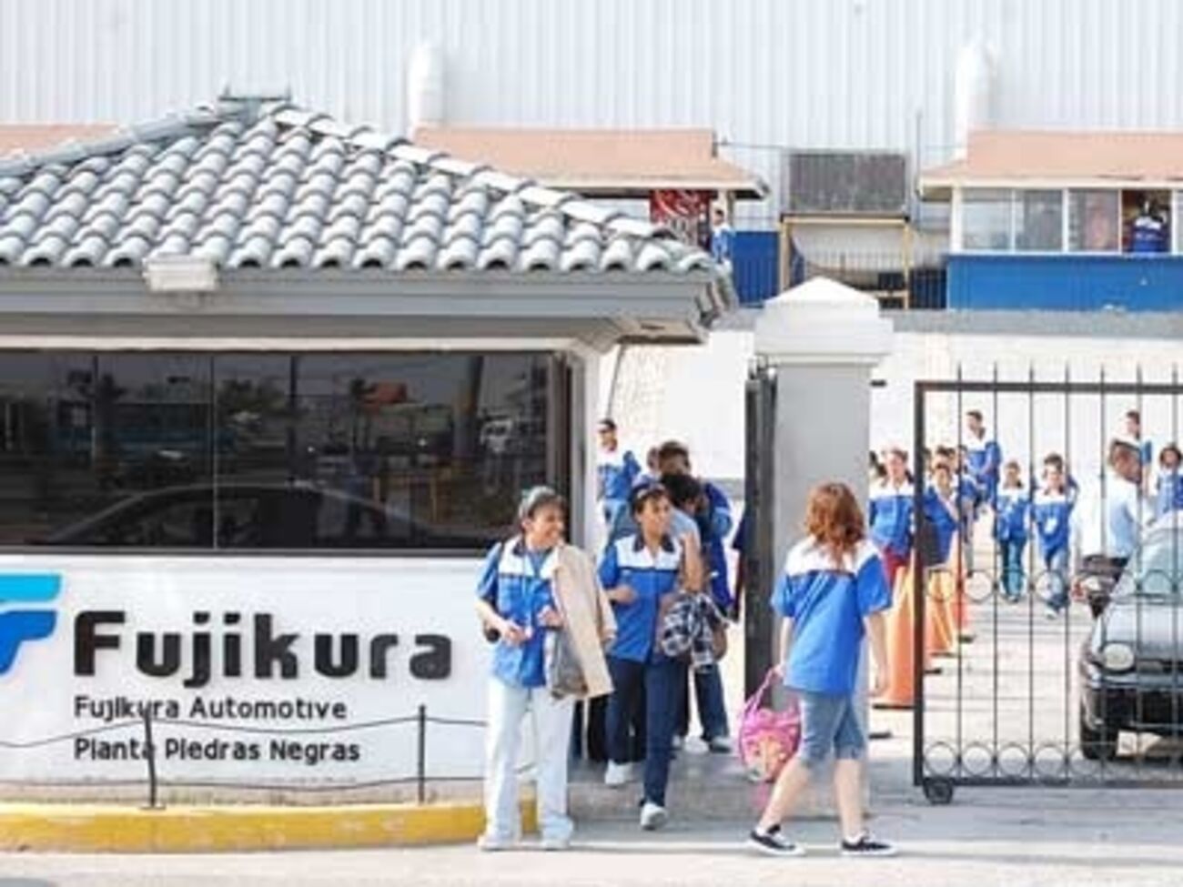 Изначально на предприятии Fujikura во Львове&nbsp;будут работать 300 человек, затем количество сотрудников планируют увеличить до 3 тыс.