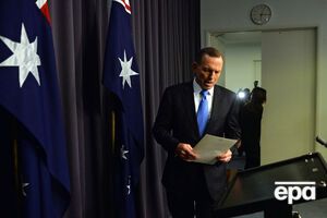 Порошенко пригласил Эбботта в Украину