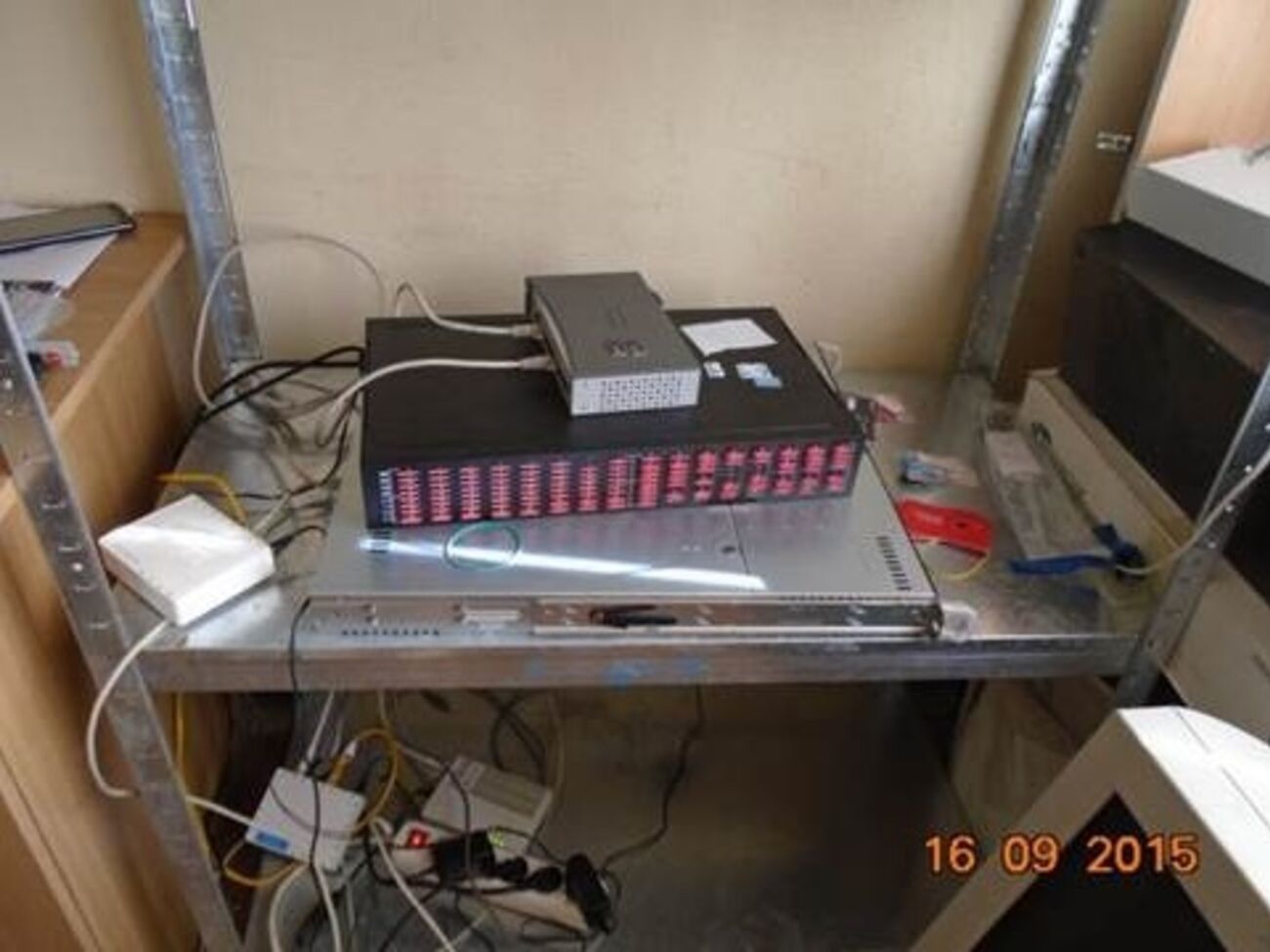 Правоохранители заблокировали незаконную работу программно-аппаратного телекоммуникационного комплекса, который функционировал в Полтаве