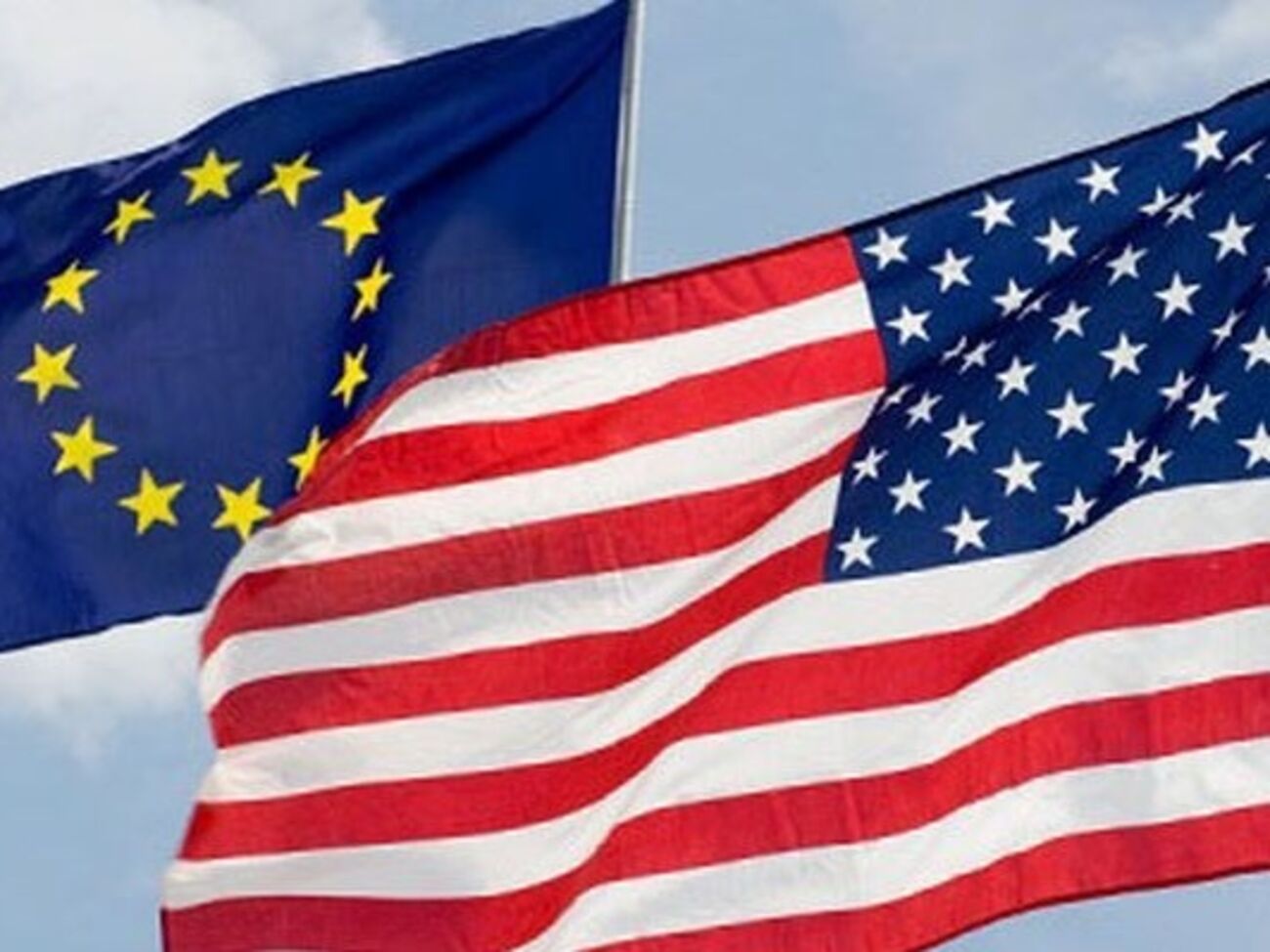 По данным источника агентства, в качестве компромисса определенные ограничения с РФ могут быть сняты