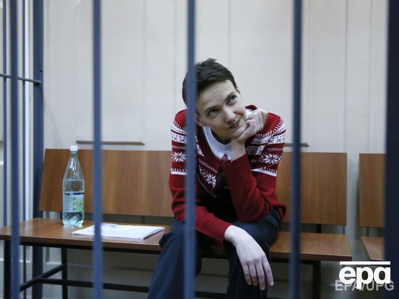 Российский суд продлил арест Савченко на полгода
