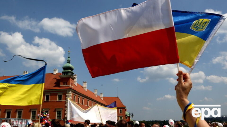 МИД: Сбор за прием и рассмотрение первого заявления составит €20, а следующие разрешения будут выдаваться бесплатно