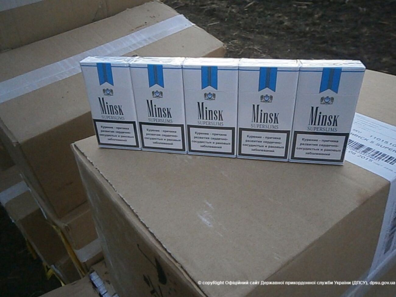 Четверо украинцев пытались вывезти в Молдову крупную партию контрабандных белорусских сигарет