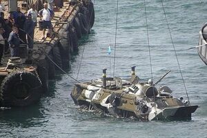 Из шести вышедших в море БТР утонули четыре