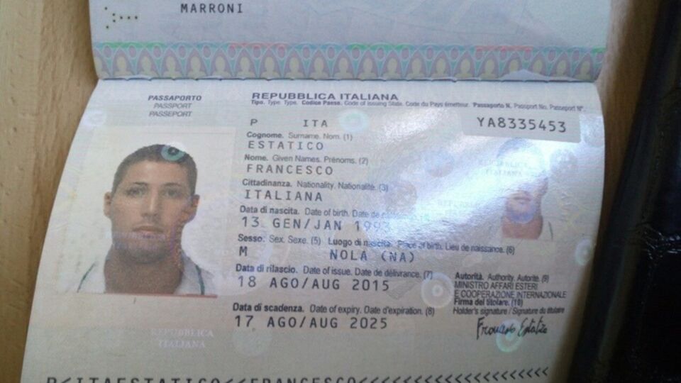 Паспорт задержанного итальянца