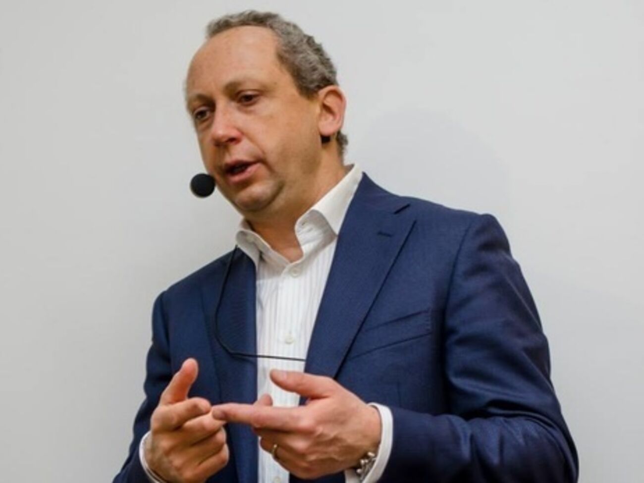 Рабинович:&nbsp;Точно с курсом доллара в России увеличился и средний рублевый размер взяток и откатов