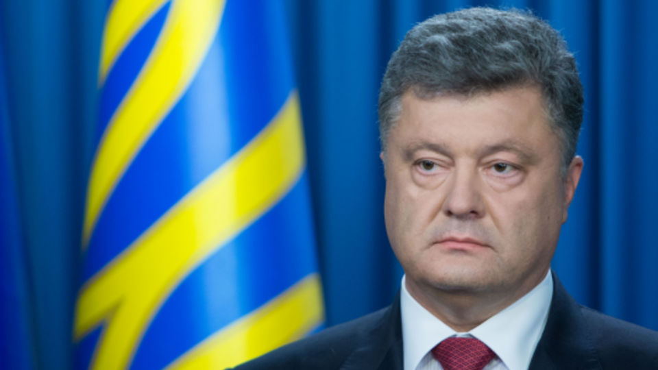 Президент обвинил РФ в ведении "гибридной войны"