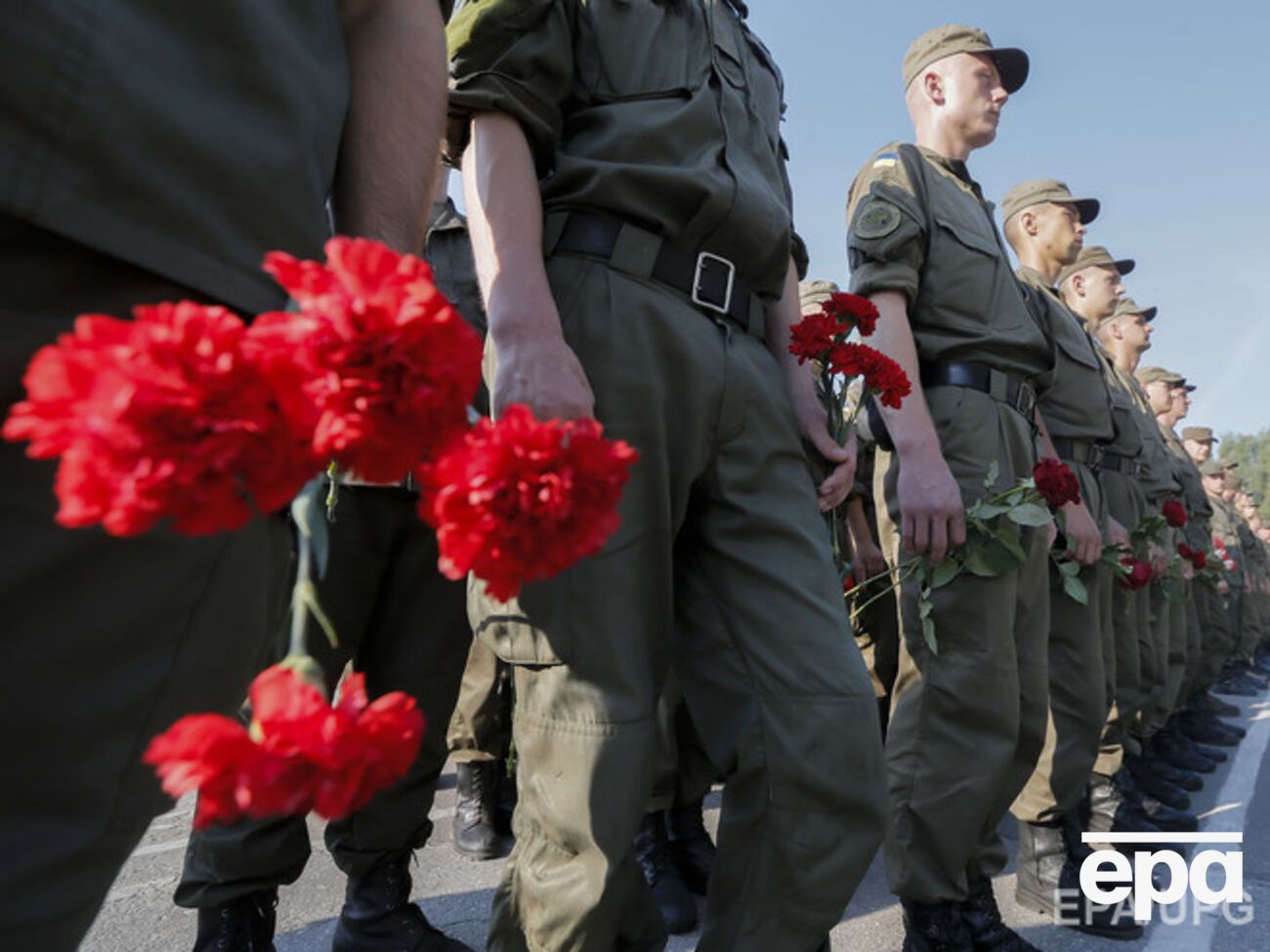 Бойцы Нацгвардии простились с товарищем