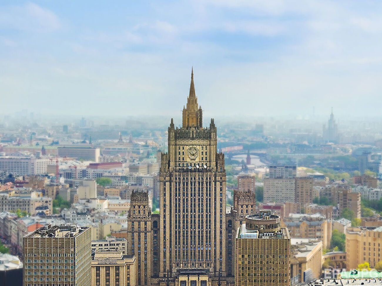 МИД РФ отреагировал на введение новых санкций