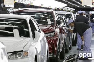 Продажи новых авто в Украине сократились на 63%