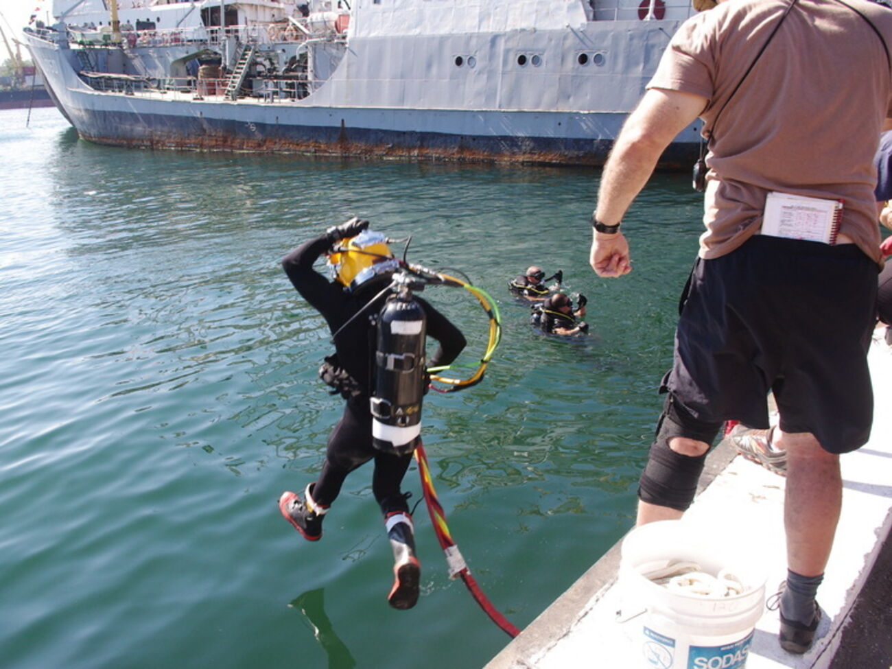 Украинские и американские водолазы проводят совместные тренировки в ходе "Си Бриз-2015". Фоторепортаж