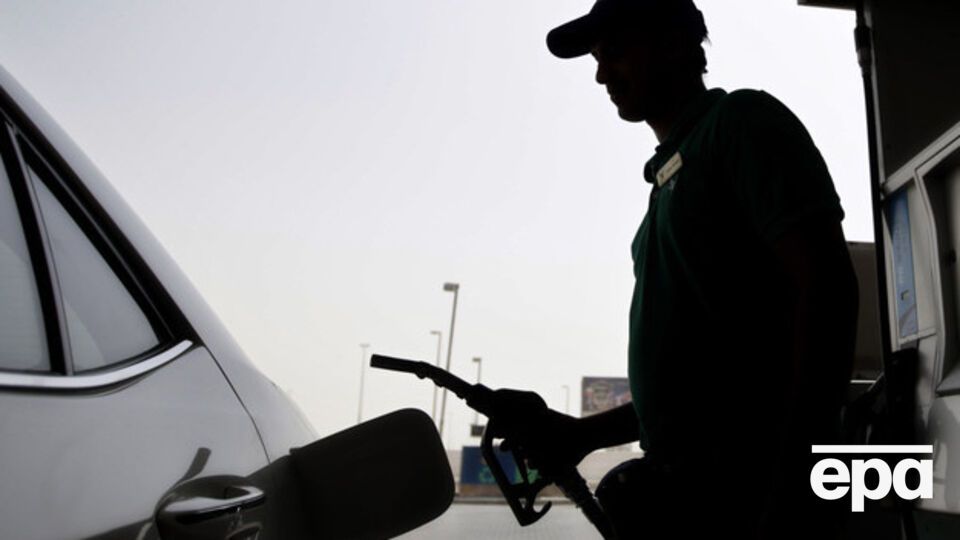 АМКУ рекомендует участникам рынка снизить цены на бензин