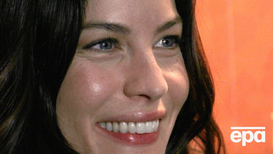 Лив Тайлер показала своих детей и гражданского мужа