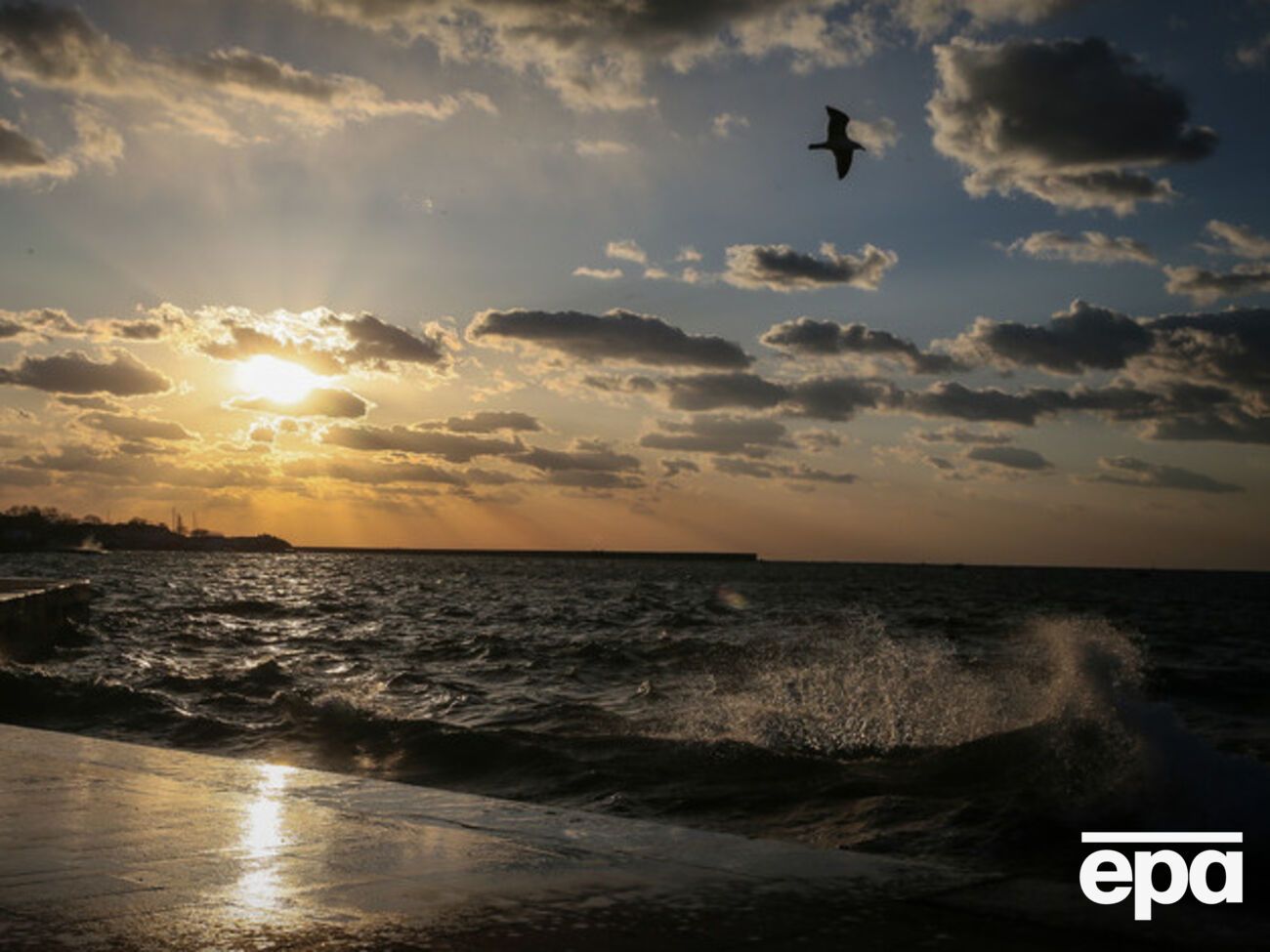 Несмотря на осень, погода сохраняется летняя