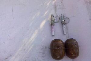 В одном из автомобилей были спрятаны две гранаты РГД-5 с запалами