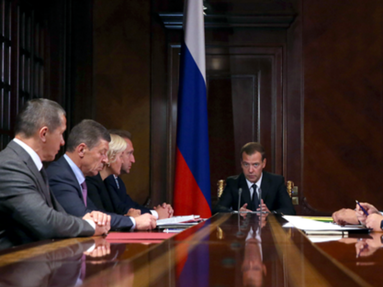 Повестка совещания российского премьера со своими замами: о строительстве новой ветки железной дороги в обход Украины