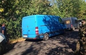 СБУ задержала три микроавтобуса с контрабандным грузом