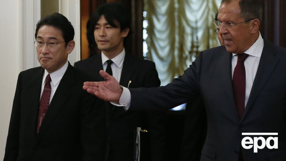 Лавров встретился с японским коллегой
