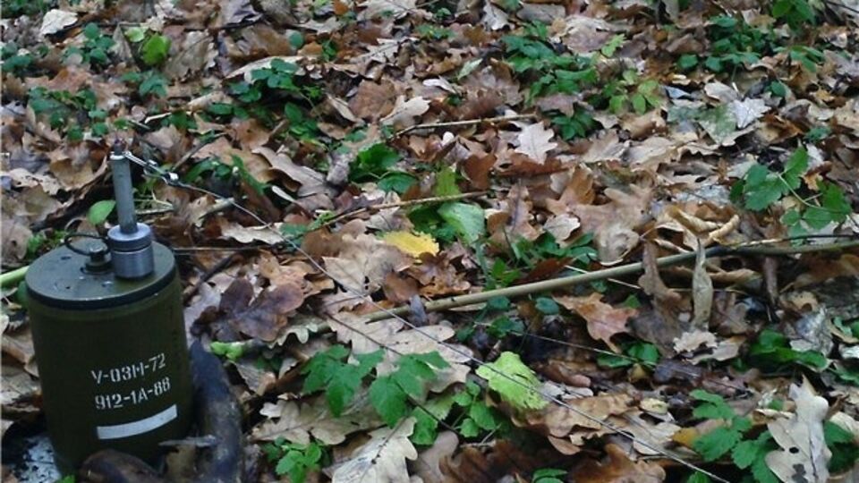 Военный подорвался на "растяжке"