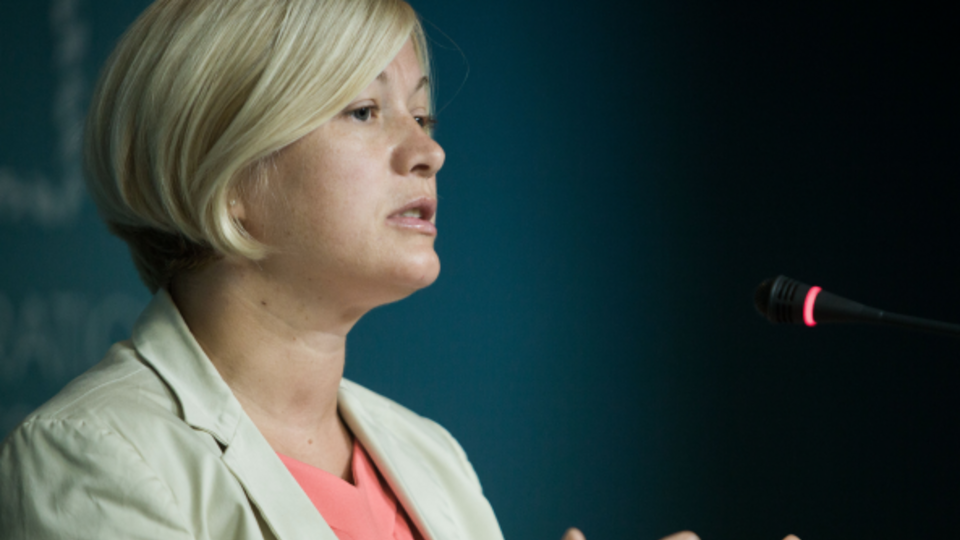 Ирина Геращенко: Назначать выборы на Донбассе может только Верховная Рада, а не самоназначенцы