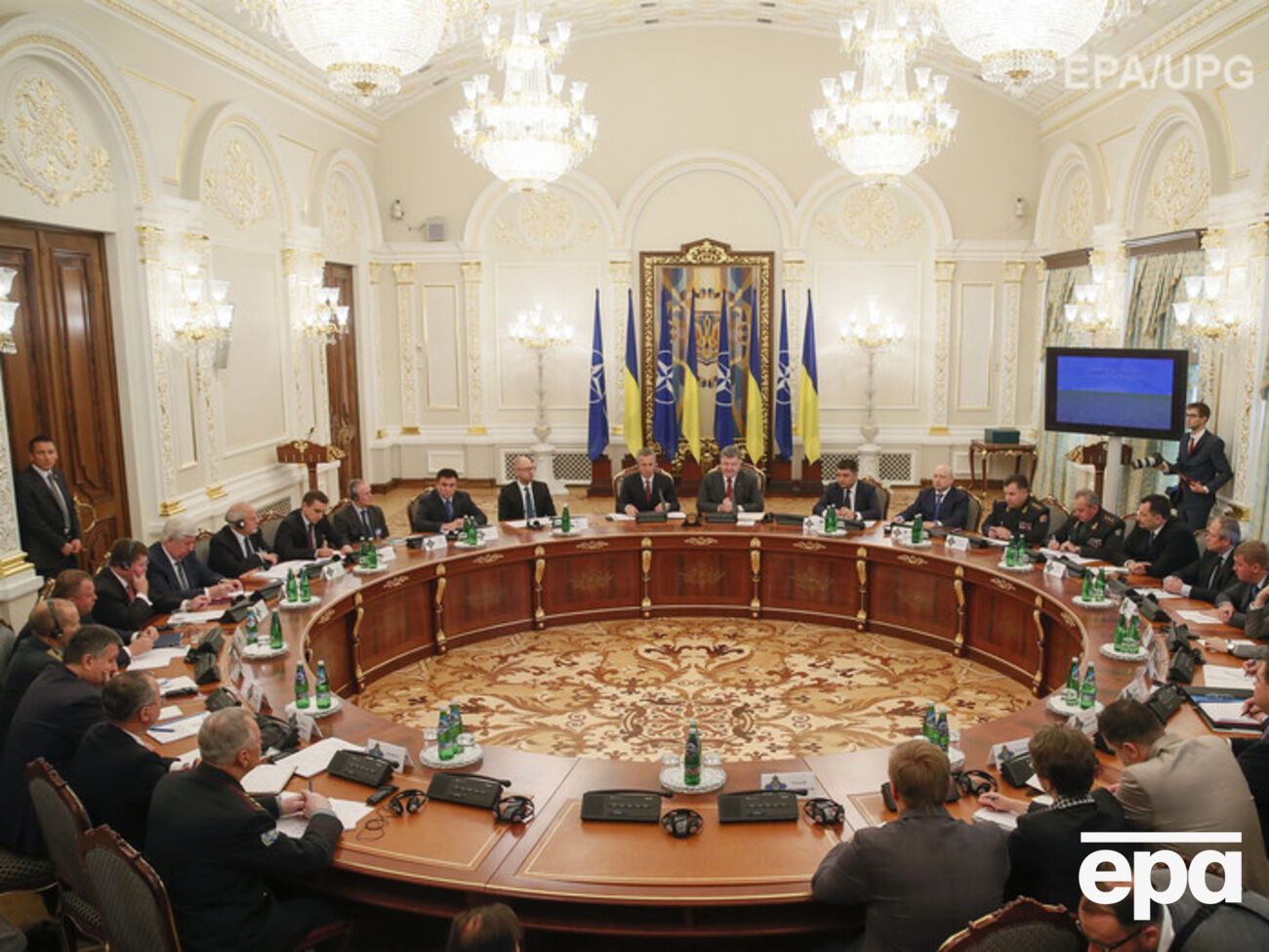 Украина и НАТО подписали ряд документов о сотрудничестве