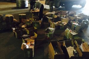 Правоохранители задержали грузовик с контрабандой вблизи села Стрелечье Харьковского района