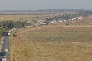 Водители фур теряют надежду прорвать блокаду Крыма и возвращаются