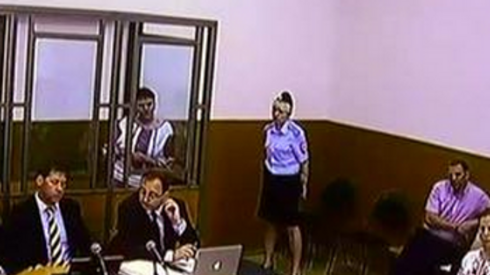 По словам адвоката Полозова, все 15 заседаний по делу Савченко суд назначил на 11.00