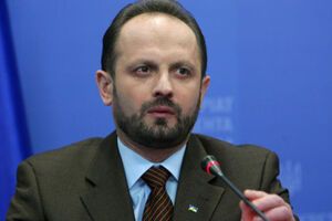 Роман Безсмертный: Во время работы подгруппы по политическим вопросам представителями наших визави был предложен документ, который бы я назвал ультиматумом