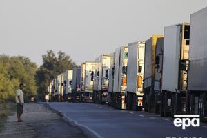 В ГПСУ отмечают, что грузовиков, следующих в Крым, стало меньше