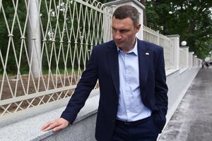 Киевская городская территориальная избирательная комиссия зарегистрировала Виталия Кличко кандидатом в мэры столицы