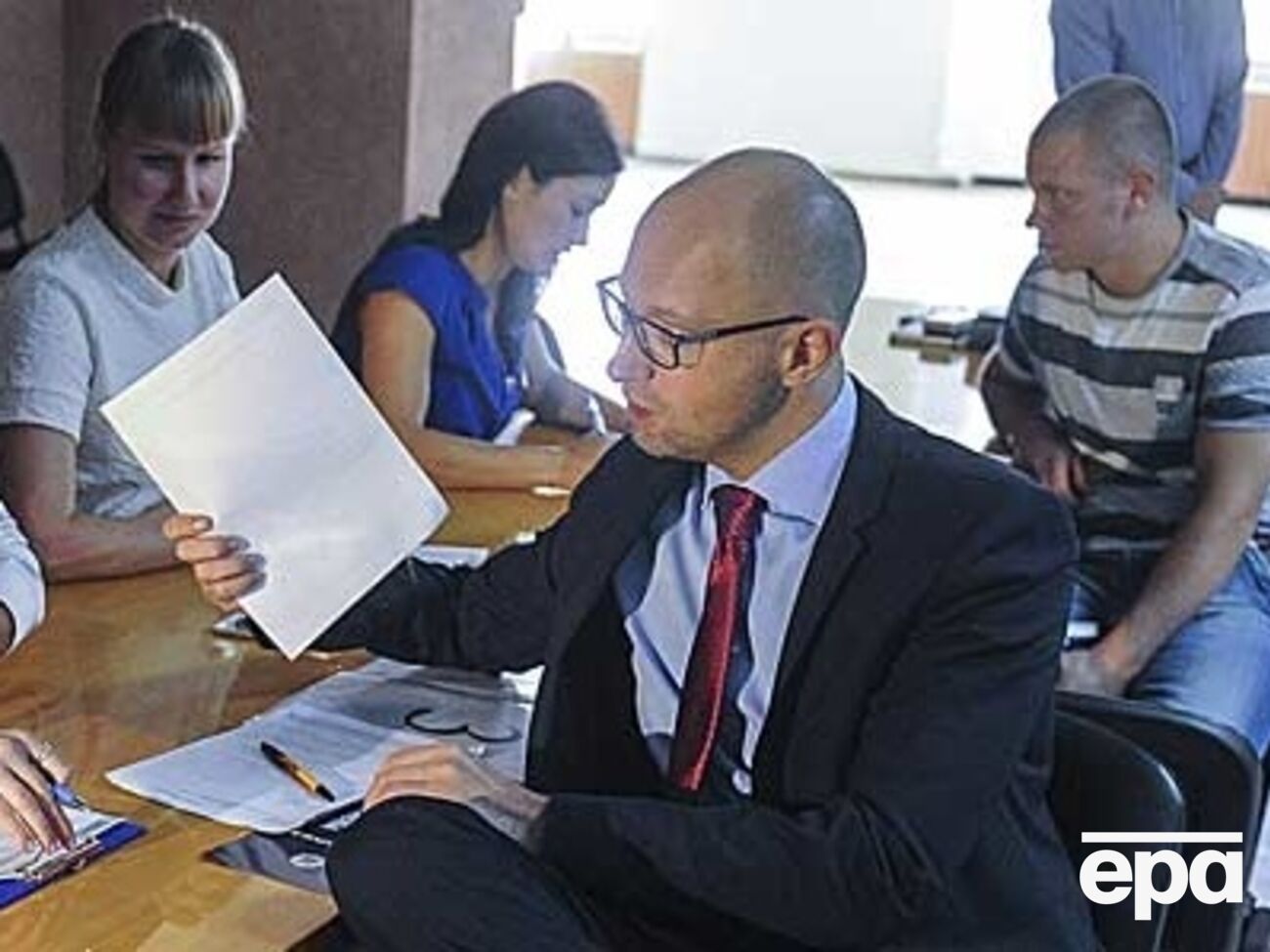 Кабмин уволил Антипова