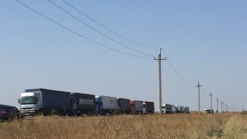 Корреспондент The Independent ставит под сомнение способность крымских татар продолжать блокировать прибыльный торговый путь