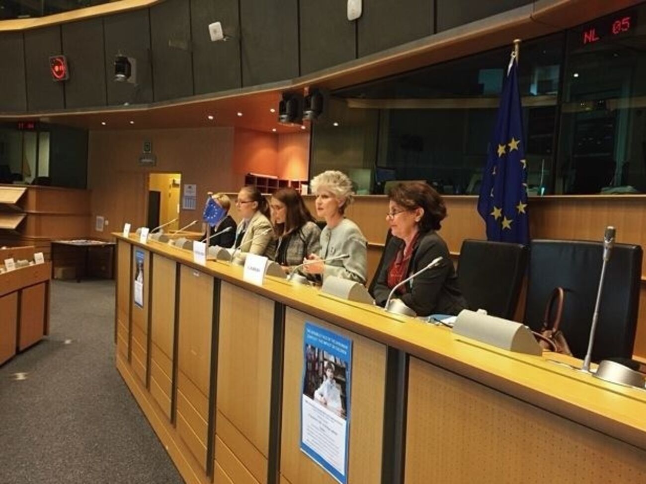 В Европарламенте призвали Евросоюз поддержать всеобъемлющую реформу системы защиты детей в Украине