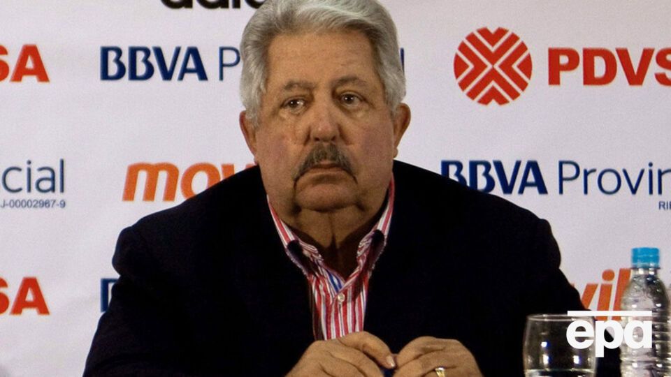 Эскивель обвиняется в получении многомиллионных взяток