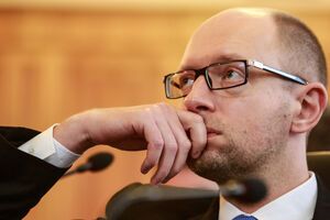 Яценюк: Сокращая численность работников органов внутренних дел, мы повышаем качество сотрудников.