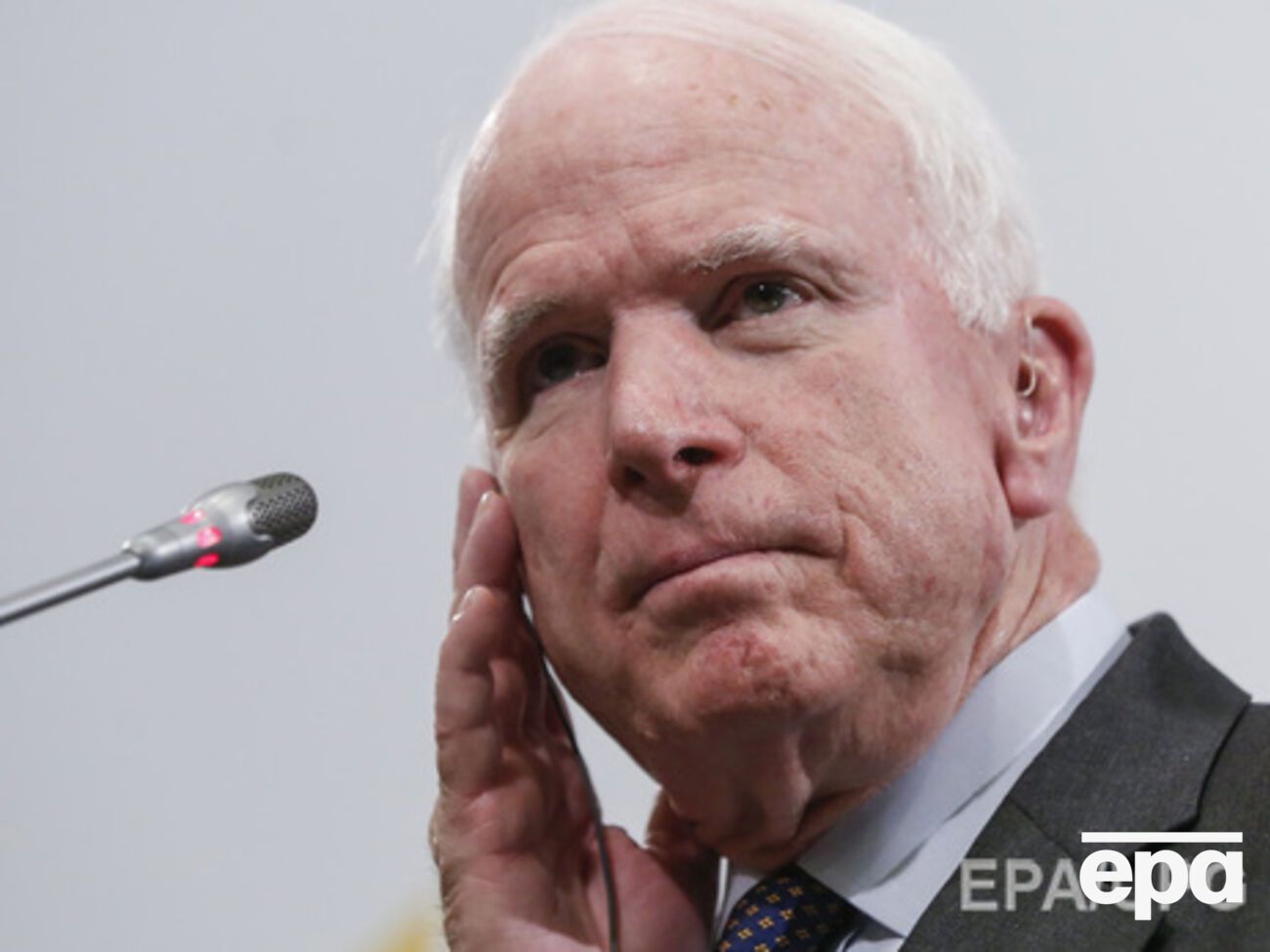 Маккейн предрекает падение российской экономики