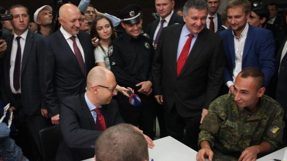 Аваков: Набираем 275 полицейских