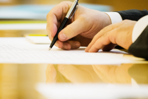 Порошенко ответил на три петиции