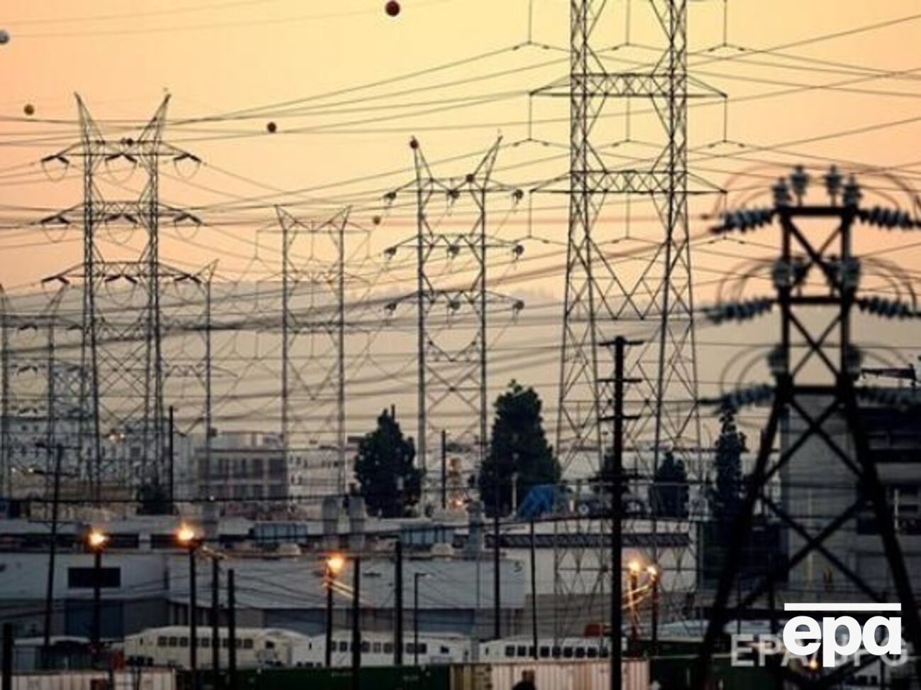 В Крыму готовятся к перебоям с электричеством